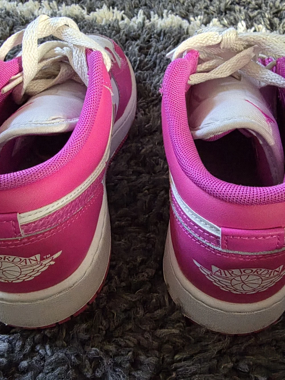 Nike classic low